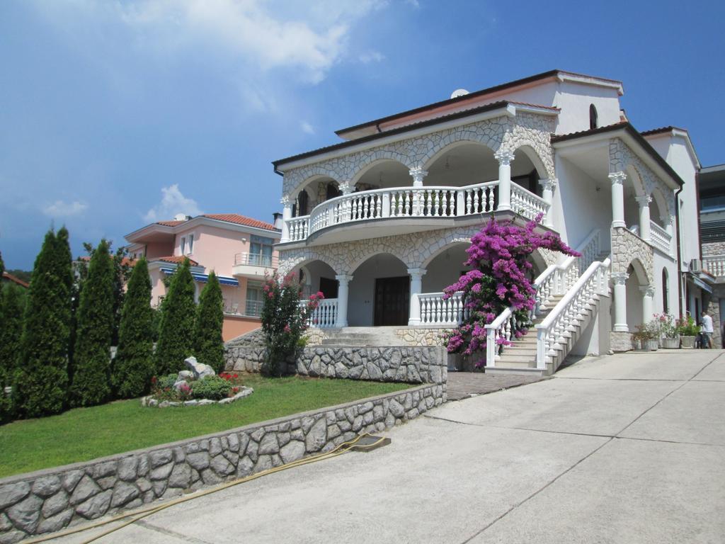 Apartments Villa Sandra Opatija Exterior photo